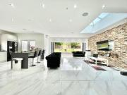 6 bedroom semi detached house for rent in TO RENT...