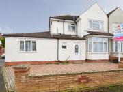 6 bedroom semi detached house for sale
