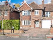 6 bedroom semi detached house for sale