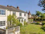 6 bedroom semi detached house for sale