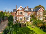 6 bedroom semi detached house for sale