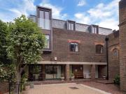 6 bedroom semi detached house for sale