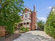 6 bedroom semi detached house for sale