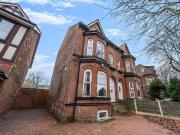 6 bedroom semi detached house for sale