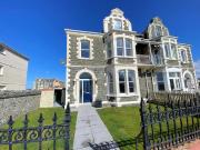 6 bedroom semi detached house for sale