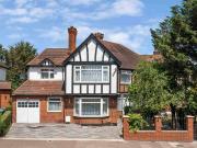 6 bedroom semi detached house for sale