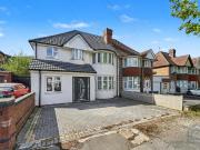 6 bedroom semi detached house for sale