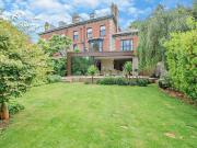 6 bedroom semi detached house for sale