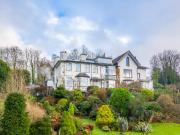 6 bedroom semi detached house for sale