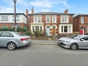 6 bedroom semi detached house for sale in Breedon Hill...