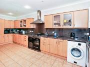 6 bedroom semi detached house for sale in London Road,...