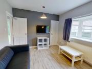 6 bedroom semi detached house to rent