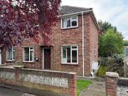 6 bedroom semi detached house to rent
