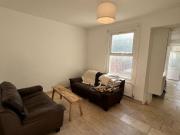 6 bedroom semi detached house to rent