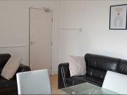 6 bedroom semi detached house to rent