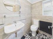 6 bedroom semi detached house to rent