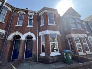 6 bedroom semi detached house to rent