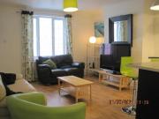 6 bedroom semi detached house to rent