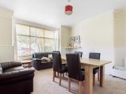 6 bedroom semi detached house to rent