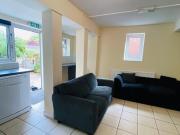 6 bedroom semi detached house to rent