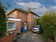 6 bedroom semi detached house to rent