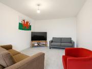 6 bedroom semi detached house to rent