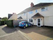6 bedroom semi detached house to rent