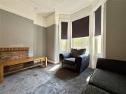 6 bedroom semi detached house to rent