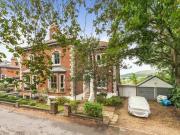 6 bedroom semidetached house for sale in Wallands...
