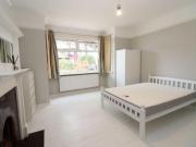 6 Bedroom Shared Living/roommate London London 90559526