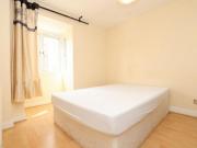 6 Bedroom Shared Living/roommate London London 90559822