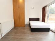 6 Bedroom Shared Living/roommate London London LS90559594