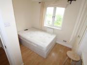 6 Bedroom Shared Living/roommate London London LS90559824