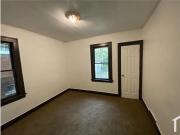 5 Bedroom Single Family House 11106 Sanford St in...