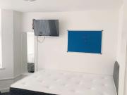 6 Bedroom Student House available in Kensington,...