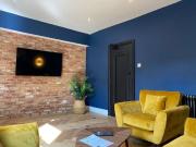 6 Bedroom Terraced House