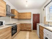 6 Bedroom Terraced House