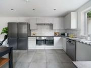 6 Bedroom Terraced House