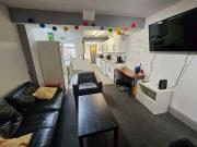 6 Bedroom Terraced House