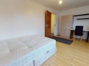 6 Bedroom Terraced House