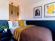 6 Bedroom Terraced House