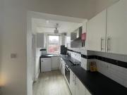 6 bedroom terraced house for rent in 209 School Road,...