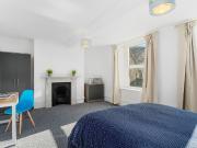 6 bedroom terraced house for rent in Beaumont Road,...