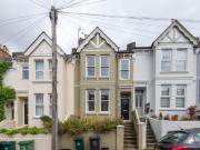 6 bedroom terraced house for rent in Brading Road,...
