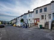 6 bedroom terraced house for rent in Crescent Road,...