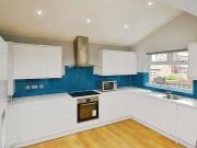 6 bedroom terraced house for rent in Davenport Avenue,...