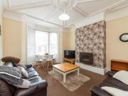 6 bedroom terraced house for rent in Doncaster Road,...