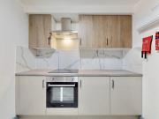 6 bedroom terraced house for rent in Hayman Crescent,...
