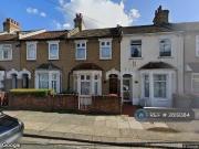 6 bedroom terraced house for rent in Morley Road,...