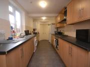 6 bedroom terraced house for rent in Pitcroft Avenue,...